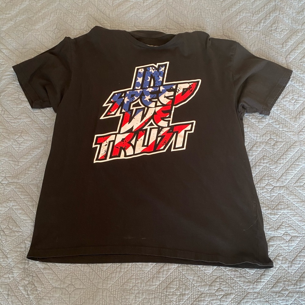 Black short sleeve tee